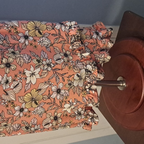 Cute Summer Dress - Picture 2 of 7